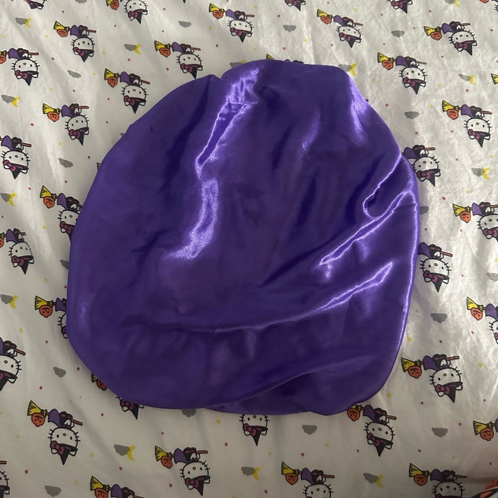 purple temu bonnet (not for my hair type never worn)